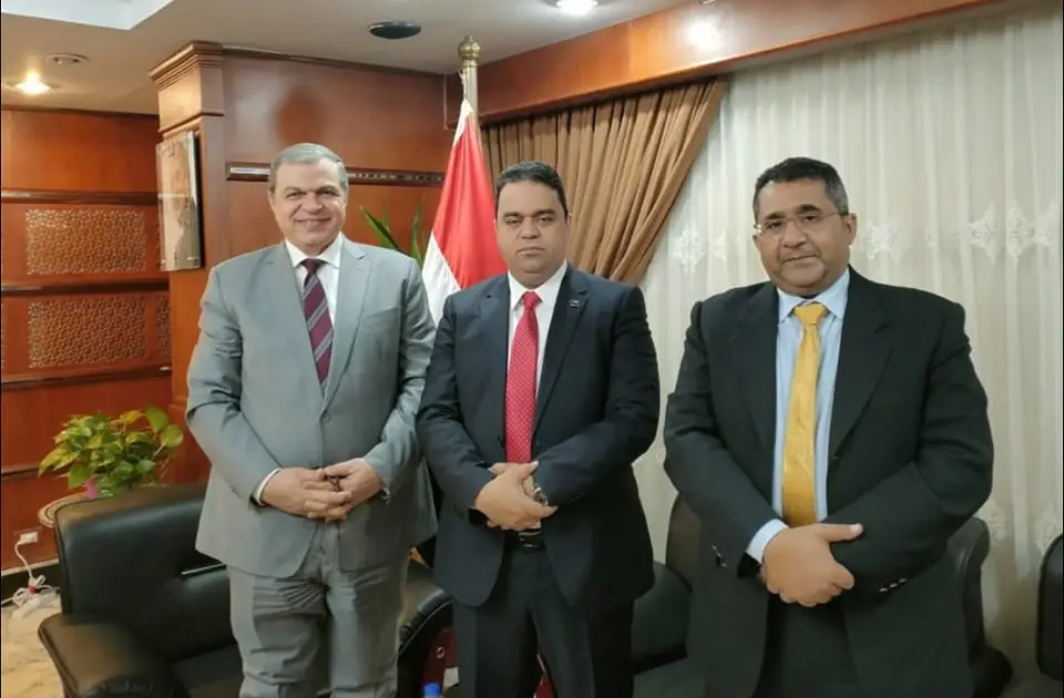 وزير العمل والتأهيل بحكومة الوحدة الوطنية المهندس / على العابد - المستشار الدكتور /السائح بو دربالة
